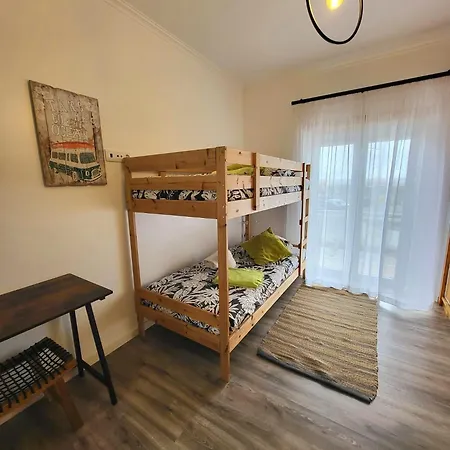 אכסניה Alex Surf בליאל