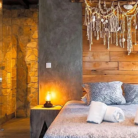 Alex Surf Hostel *