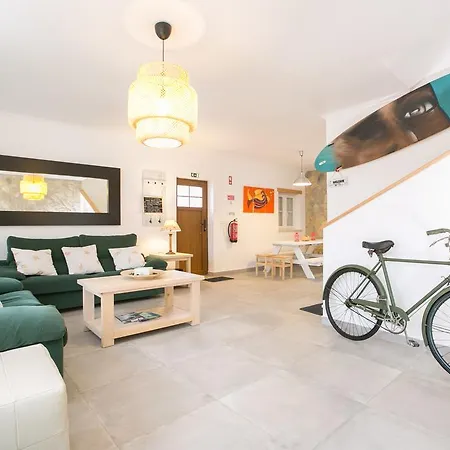 Alex Surf בליאל