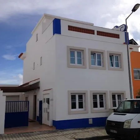 אכסניה Alex Surf