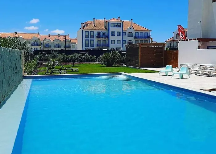 Alex Surf Albergue Baleal