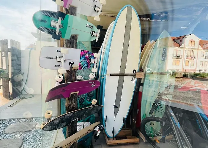 Alex Surf Albergue *